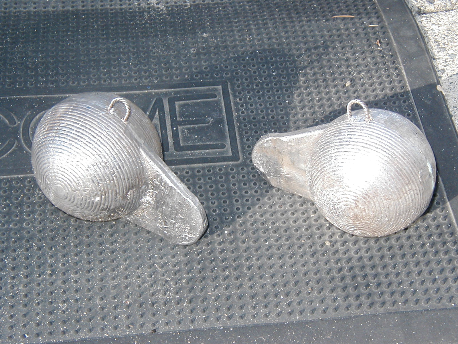 Casting Lead Down-rigger Balls in a Wooden Mold